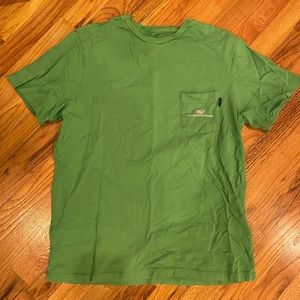 Vineyard vine pocket T-shirt